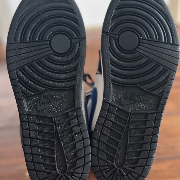 Youth Jordan’s Mid 1 Racer Blue - Picture 5 of 5